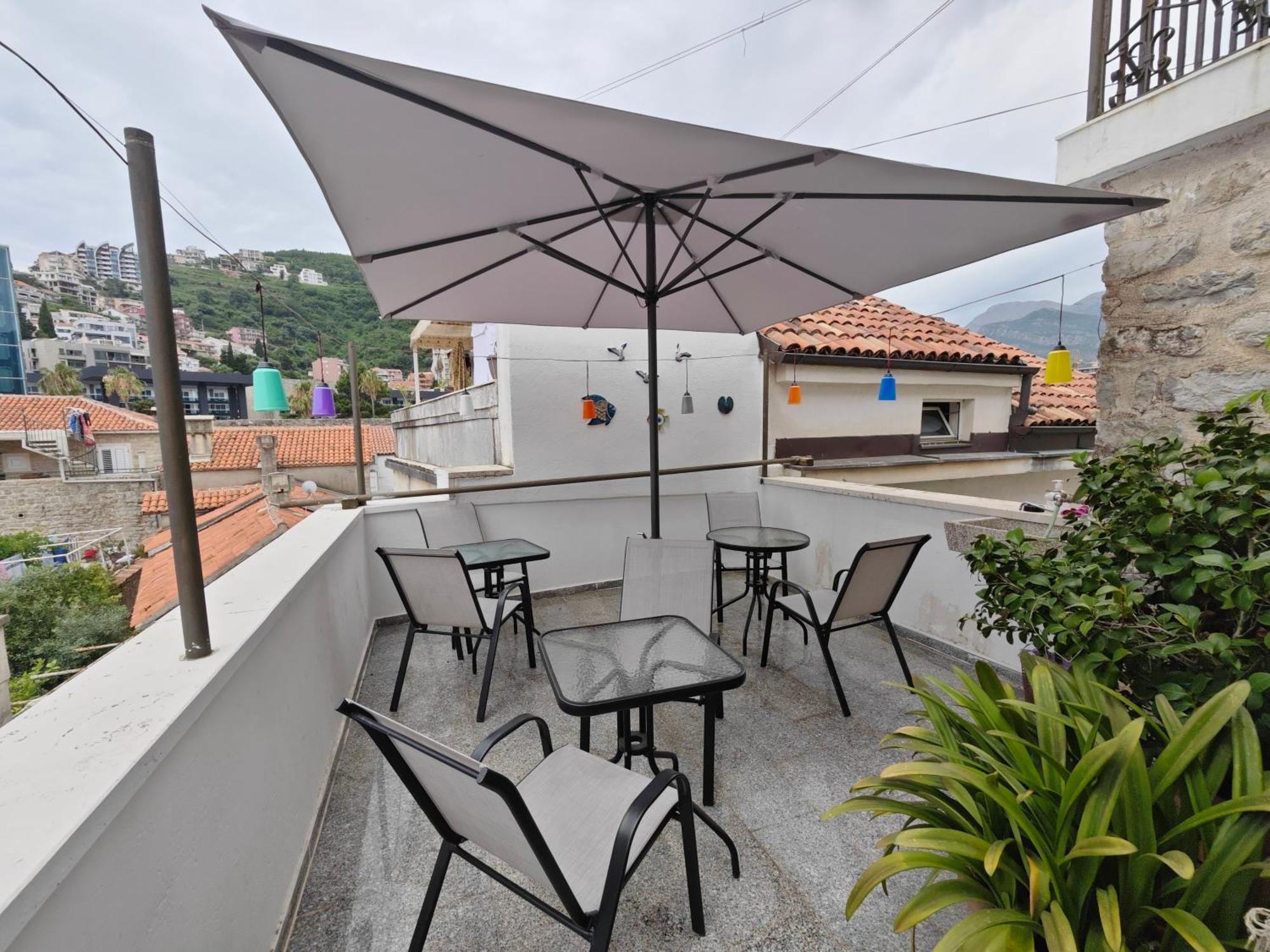 Beatrix Suites Budva Exterior foto